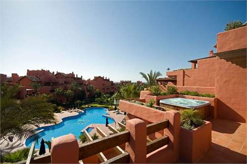 # 8373201 - £1,046,079 - 3 Bed Penthouse, Estepona, Malaga, Andalucia, Spain