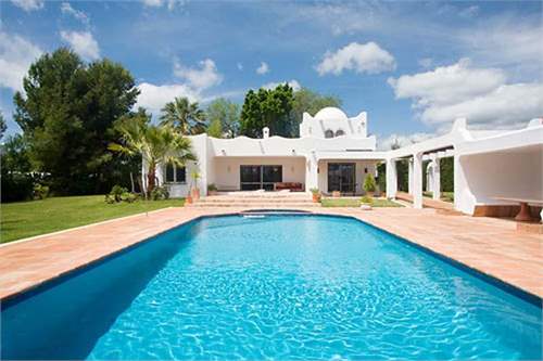 # 8470008 - £608,389 - 3 Bed Villa, Estepona, Malaga, Andalucia, Spain