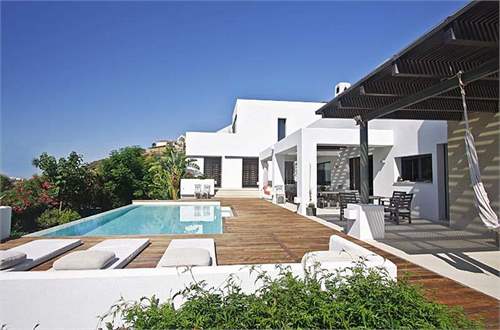 # 8901785 - £1,133,617 - 4 Bed Villa, Benahavis, Malaga, Andalucia, Spain