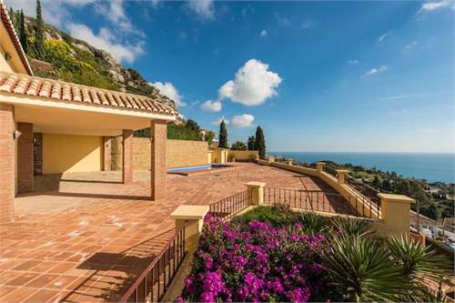 # 8996507 - £1,313,070 - 4 Bed Villa, Benalmadena, Malaga, Andalucia, Spain