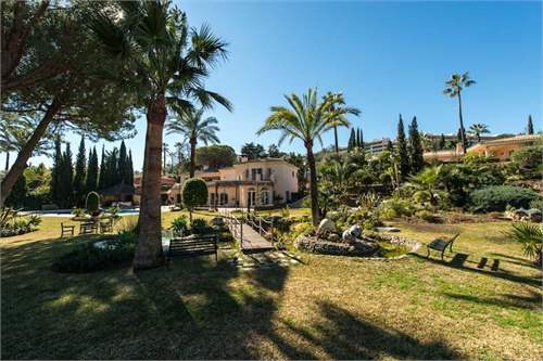 # 9000394 - £5,558,663 - 7 Bed Villa, Puerto Jose Banus, Malaga, Andalucia, Spain