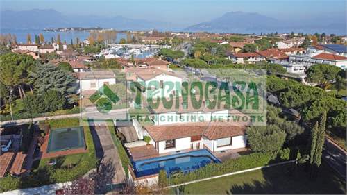 # 41621154 - £1,269,301 - 6 Bed , Sirmione, Brescia, Lombardy, Italy