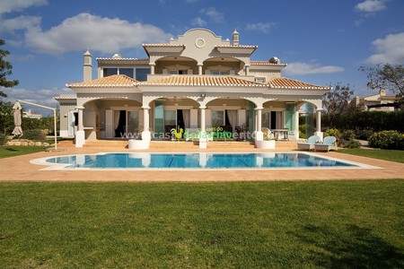 # 19165412 - £1,654,468 - 4 Bed Villa, Spain