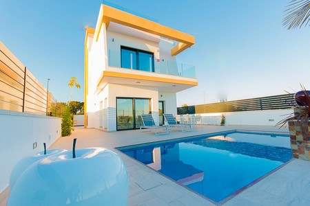 # 23074239 - £288,875 - 3 Bed Villa, Pilar de la Horadada, Province of Alicante, Valencian Community, Spain