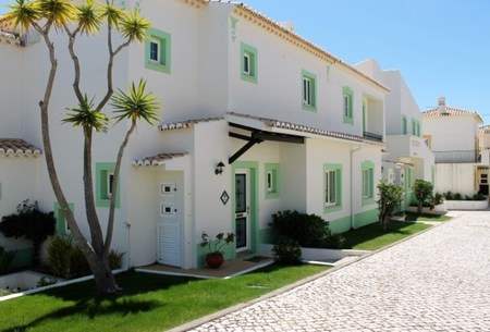# 26672524 - £217,970 - 3 Bed Townhouse, Spain