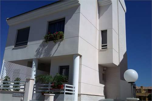 # 33879656 - £188,207 - 4 Bed Townhouse, Guardamar del Segura, Province of Alicante, Valencian Community, Spain