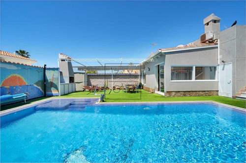 # 39951774 - £226,723 - 2 Bed , Torrevieja, Province of Alicante, Valencian Community, Spain