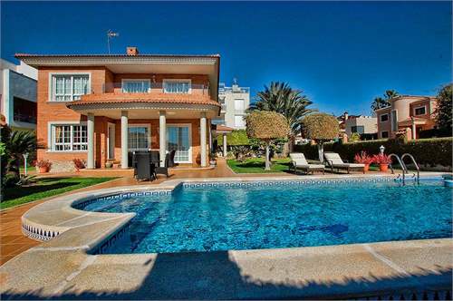 # 39982844 - £1,391,854 - 4 Bed , Torrevieja, Province of Alicante, Valencian Community, Spain