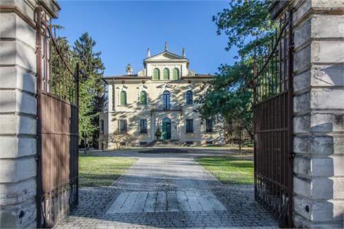 # 29311556 - £1,400,608 - 4 Bed Villa, Verona, Veneto, Italy
