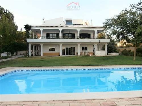 # 37089908 - £1,313,070 - 6 Bed Villa, Portimao, Faro, Portugal