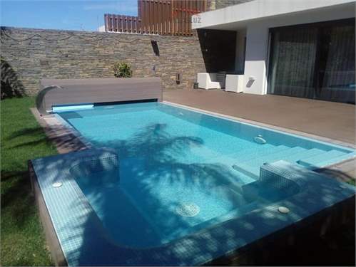 # 37796202 - £1,208,024 - 5 Bed Villa, Albufeira, Faro, Portugal