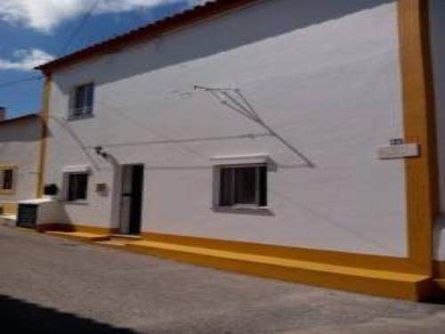# 38062277 - £77,909 - 3 Bed House, Obidos, Leiria, Portugal