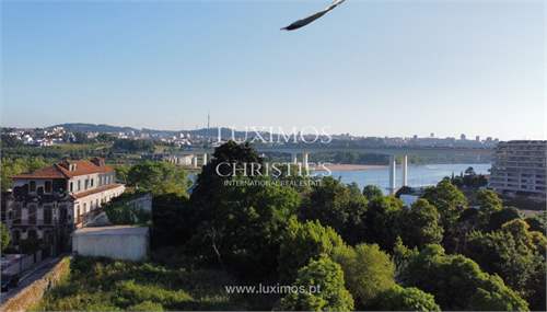 # 41695103 - £415,806 - Land, Porto, Porto, Portugal