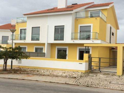 # 14521279 - £385,167 - 4 Bed House, Alcochete, Setubal, Portugal