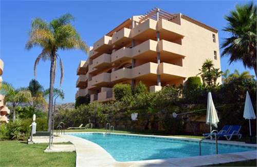 # 28443481 - £186,325 - 2 Bed Apartment, Elviria, Malaga, Andalucia, Spain