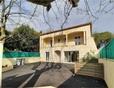 # 41639438 - £288,350 - , Herault, Languedoc-Roussillon, France