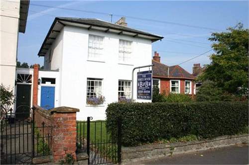 # 13449139 - £445,000 - 5 Bed Townhouse, Bridport, Dorset, England, United Kingdom