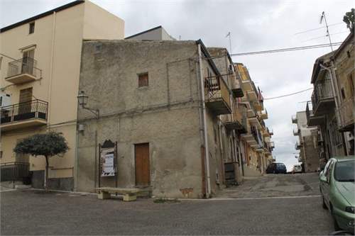# 30899454 - £20,134 - 2 Bed Townhouse, Cianciana, Agrigento, Sicily, Italy