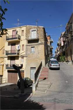 # 33879508 - £21,885 - 2 Bed Townhouse, Cianciana, Agrigento, Sicily, Italy