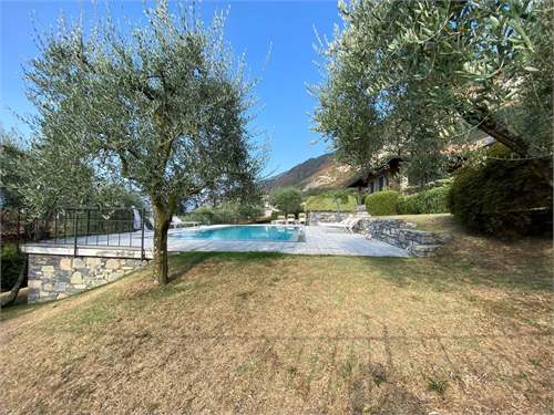 # 41630210 - £2,100,912 - 9 Bed , Como, Lombardy, Italy