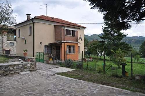 # 17727691 - £113,799 - 4 Bed Villa, Bardi, Parma, Emilia-Romagna, Italy