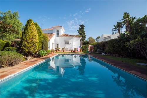 # 18672220 - £831,611 - 4 Bed Villa, Guadalmina, Malaga, Andalucia, Spain