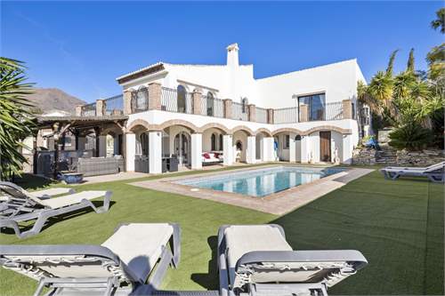 # 41706359 - £779,088 - 4 Bed , Malaga, Andalucia, Spain