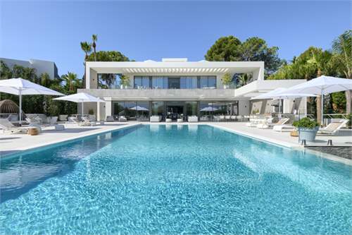 # 35900518 - £10,329,484 - 9 Bed Villa, El Paraiso, Malaga, Andalucia, Spain