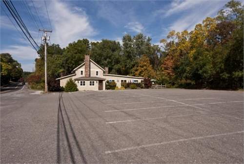 # 23694551 - £505,288 - Commercial Real Estate, Rhinebeck, Dutchess County, New York, USA