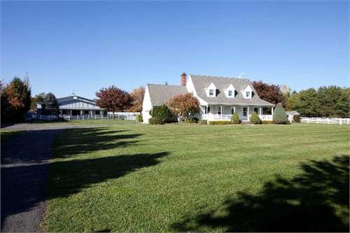 # 23946118 - £844,978 - 4 Bed Farmhouse, Jamesport, Suffolk County, New York, USA