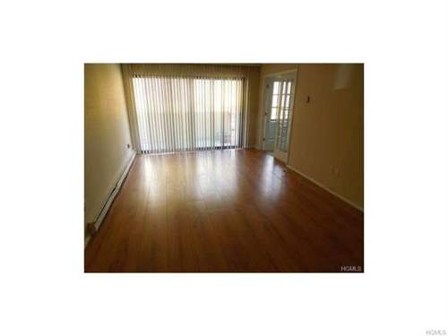 # 24163672 - £211,457 - 1 Bed Condo, Yonkers, Westchester County, New York, USA
