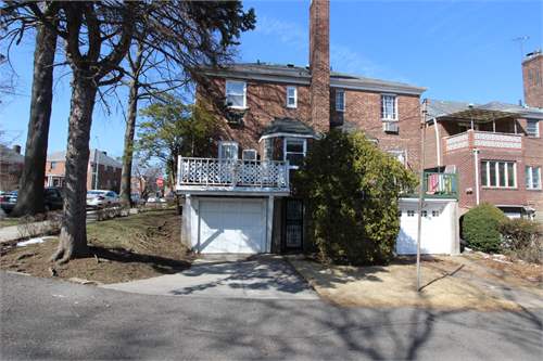 # 27764399 - £652,204 - 3 Bed , Fresh Meadows, Queens County, New York, USA