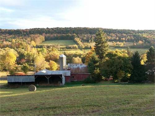 # 27961177 - £160,503 - 4 Bed Farmhouse, Solon, Cortland County, New York, USA
