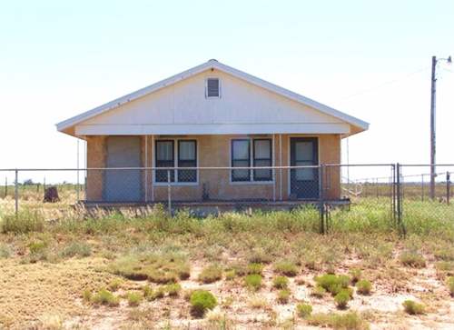 # 28031484 - £199,568 - Farmhouse, Tucumcari, Quay County, New Mexico, USA