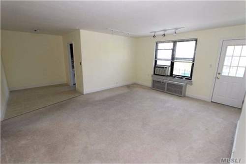 # 28055909 - £250,521 - 2 Bed , Fresh Meadows, Queens County, New York, USA