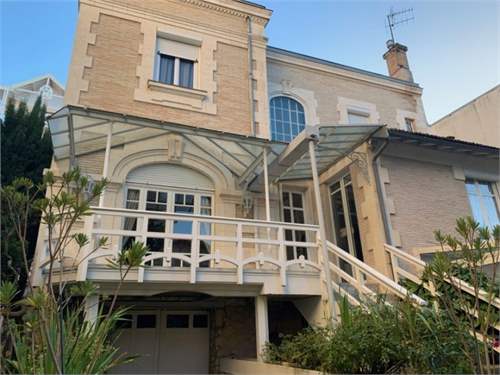 # 39160414 - £1,088,973 - 7 Bed , Gironde, Aquitaine, France