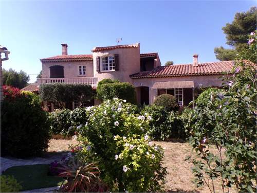 # 39161890 - £630,274 - 4 Bed , Six-Fours-les-Plages, Var, Provence-Alpes-Cote dAzur, France