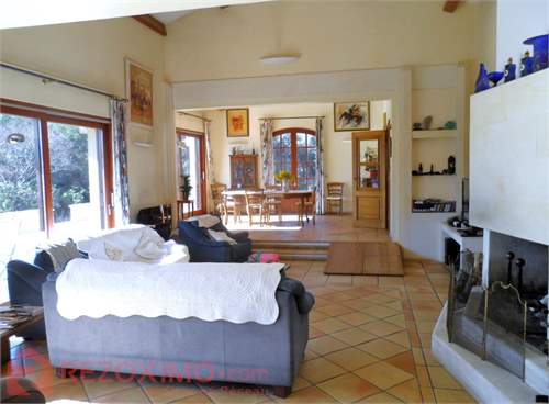 # 39201113 - £809,727 - 5 Bed , Herault, Languedoc-Roussillon, France