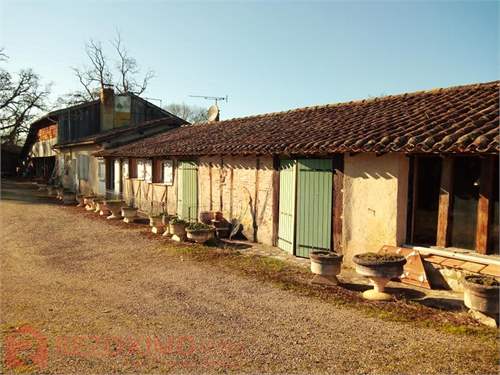 # 40028271 - £310,760 - 7 Bed , Gers, Midi-Pyrenees, France