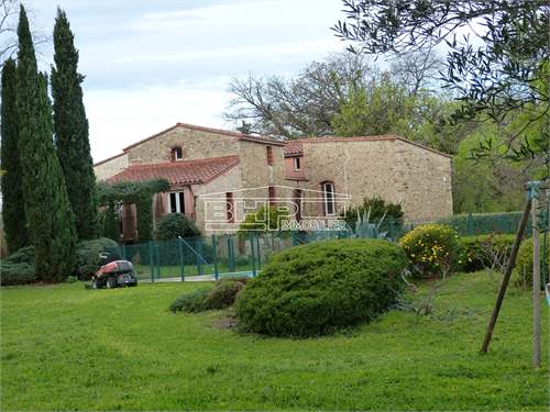 # 40105208 - £735,319 - 7 Bed , Pyrenees-Orientales, Languedoc-Roussillon, France