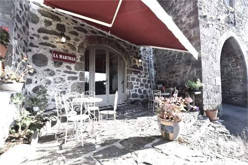 # 41500160 - £145,751 - 4 Bed , Cantal, Auvergne, France
