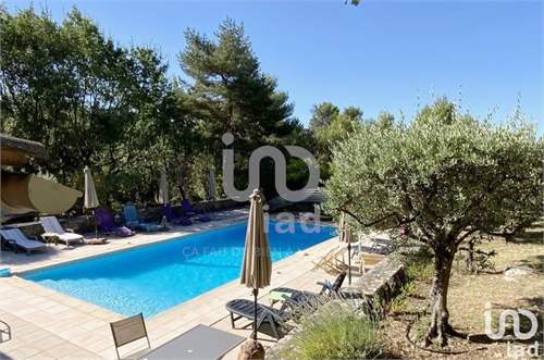 # 41544488 - £652,158 - 7 Bed , Vaucluse, Provence-Alpes-Cote dAzur, France