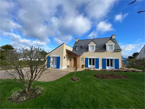 # 41560453 - £572,997 - 5 Bed , Crach, Brittany, France