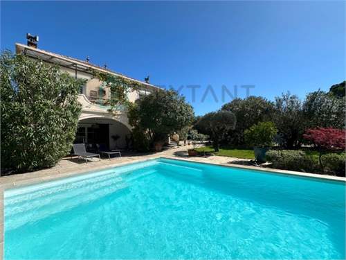 # 41703036 - £480,584 - 4 Bed , Gard, Languedoc-Roussillon, France