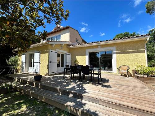 # 41704323 - £252,985 - 2 Bed , Gard, Languedoc-Roussillon, France