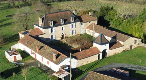 # 41705371 - £607,514 - 6 Bed , Charente, Poitou-Charentes, France