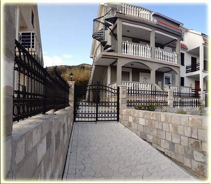 # 25405446 - £266,991 - 5 Bed Townhouse, Tivat, Tivat, Montenegro