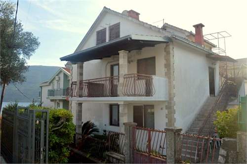 # 25856749 - £376,413 - 6 Bed Townhouse, Baošici, Herceg-Novi, Montenegro