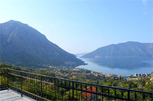 # 26072356 - £700,304 - 3 Bed Villa, Risan, Kotor, Montenegro