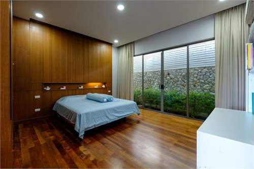 # 32898798 - £446,093 - 3 Bed Villa, Ban Layan, Phuket, Thailand